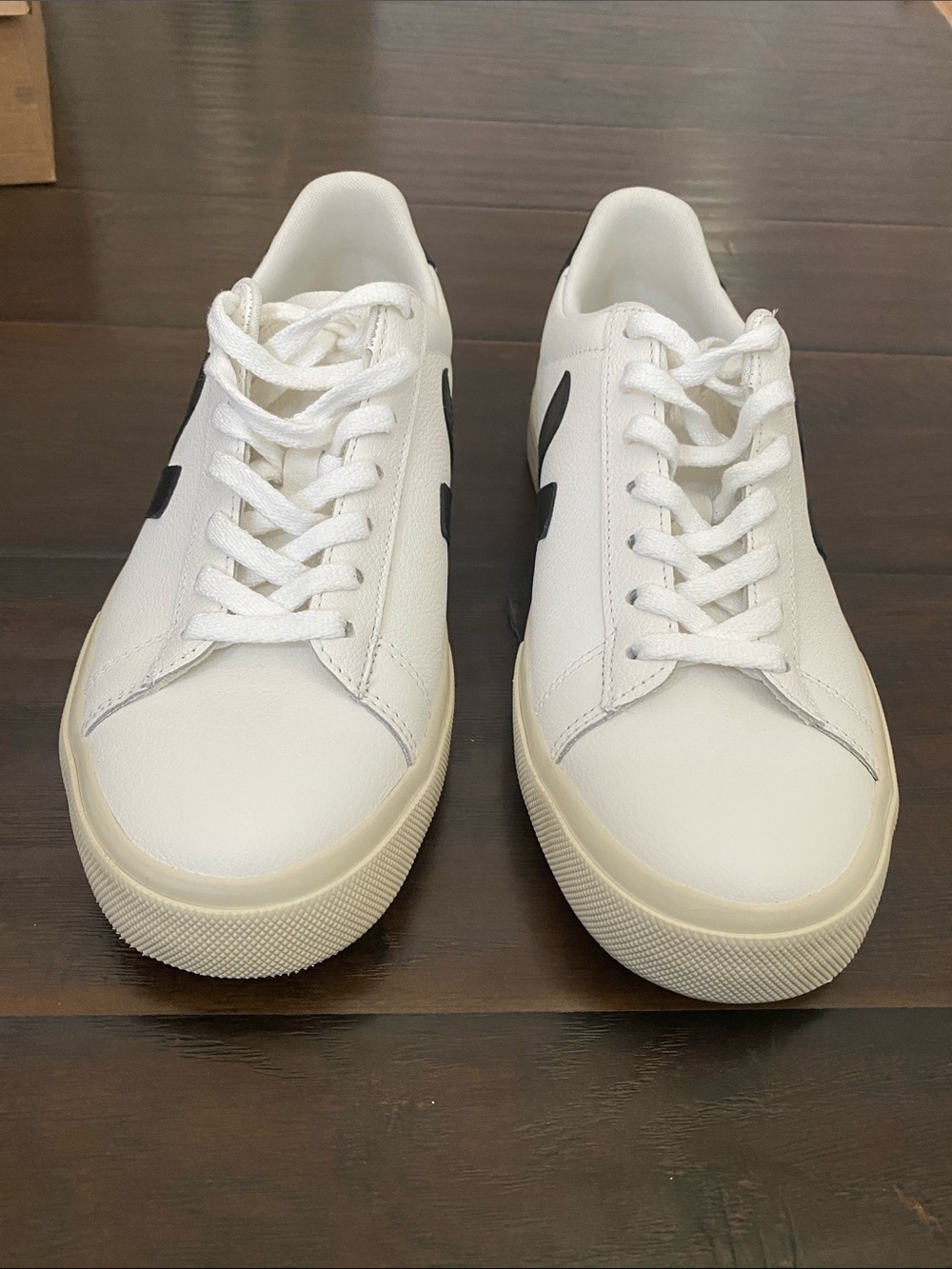 New with box Veja Campo Leather upper lace up shoes women’s size 10 - Picture 3 of 9